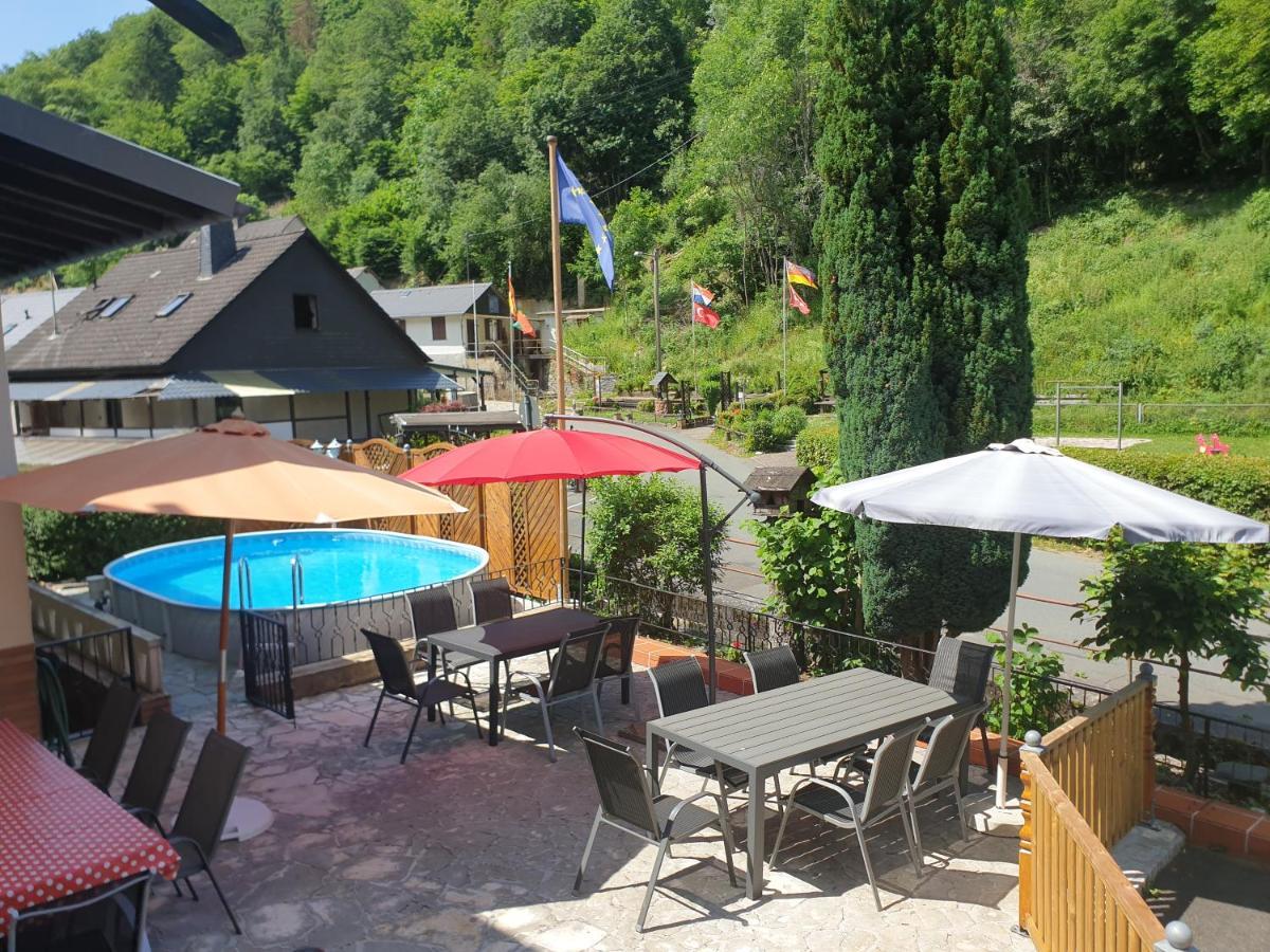 Ferien und Selbstversorgerhaus für Gruppen Sauerthaler Hof - Loreley Exterior foto